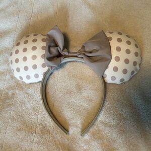NWOT Kids Minnie Bow Ears Headband Bow Dots